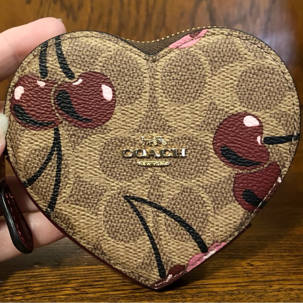 NWT-Coach-Heart Coin Purse-Signature Monogram & Cherry 🍒 Print-Tan Multi-$128
